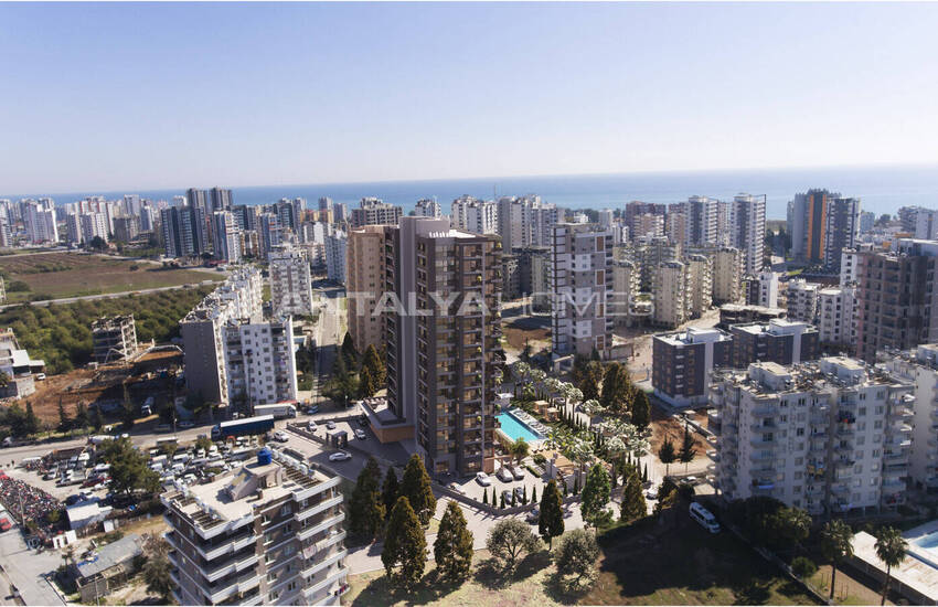 Mersin'de Çevreyoluna Cepheli Merkezi Konumda Daireler