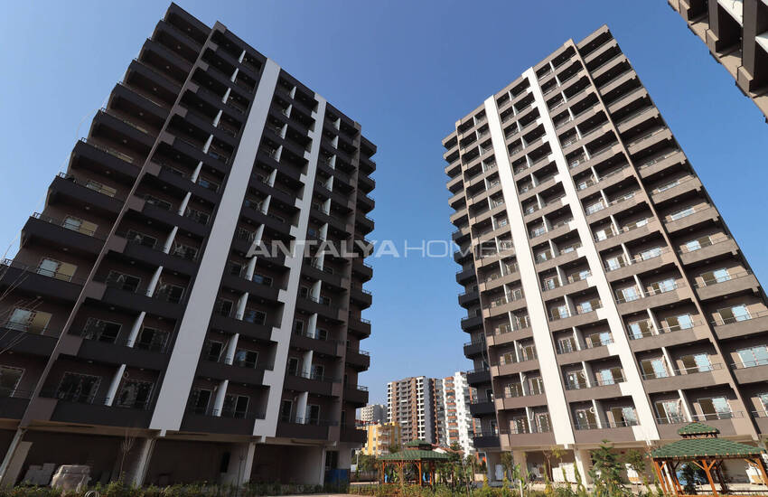 Appartements Vue Mer Et Ville Dans Un Complexe À Erdemli Mersin  2