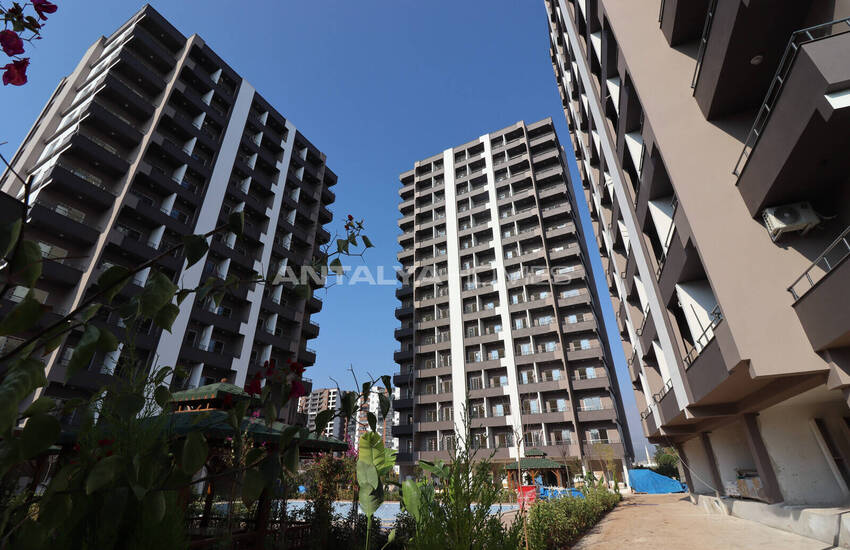 Appartements Vue Mer Et Ville Dans Un Complexe À Erdemli Mersin  3