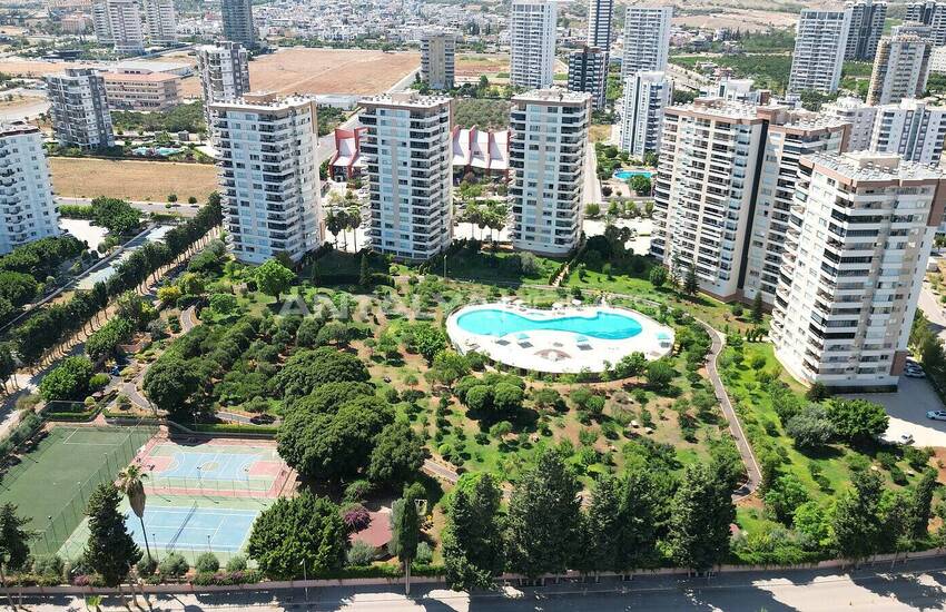 Fully-equipped and Spacious 5+1 Flat with Jacuzzi in Mersin