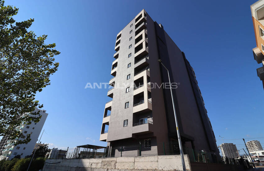 Mersin Erdemli'de Sahile Yakın Sitede Sıfır Daireler 4