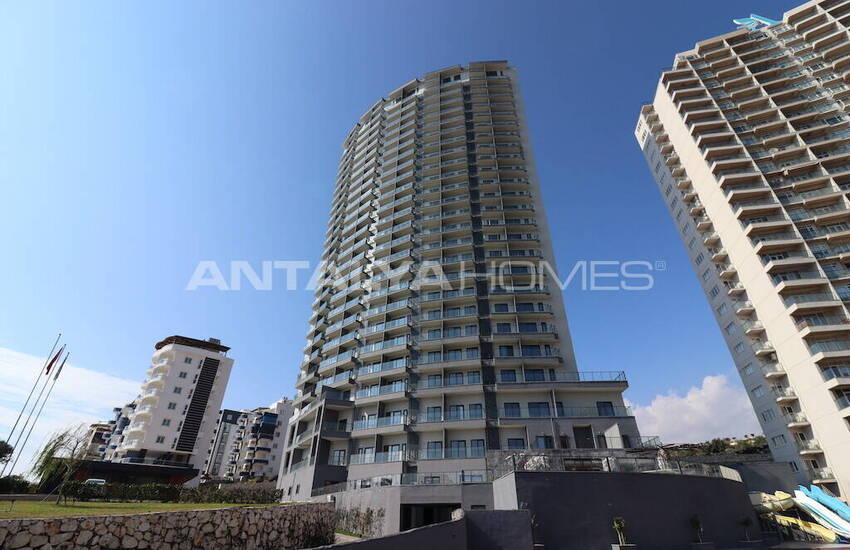 Новые квартиры рядом с морем в Мерсин Аяс 3