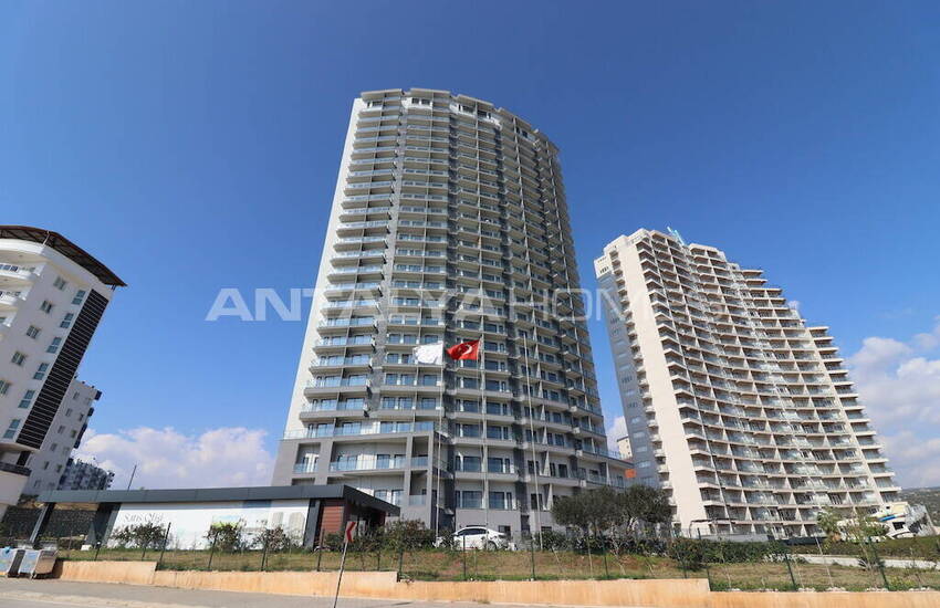 Новые квартиры рядом с морем в Мерсин Аяс 5