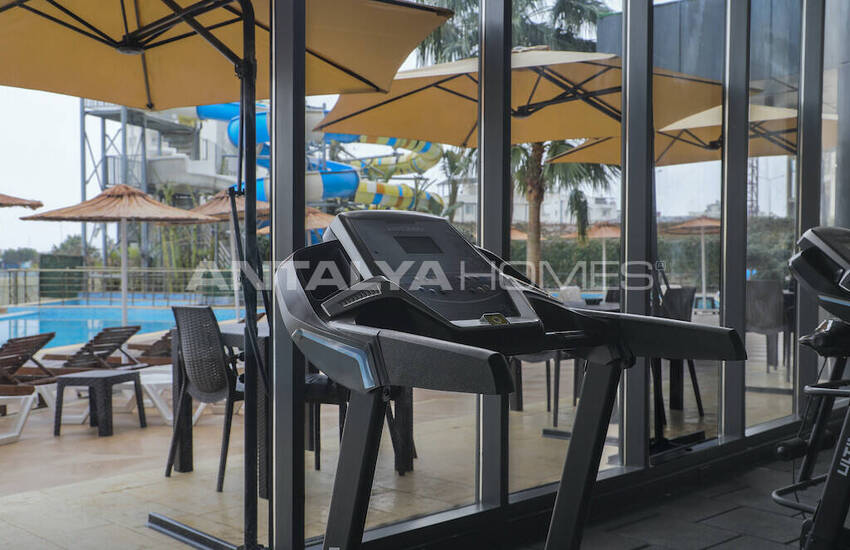 Новые квартиры рядом с морем в Мерсин Аяс 9