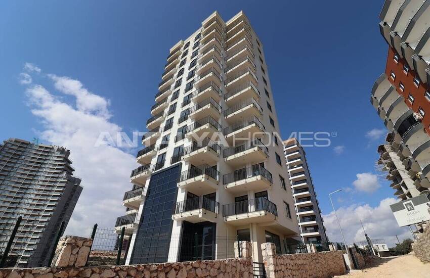 Key-ready Apartments with Sea Views in Ayaş Mersin 2