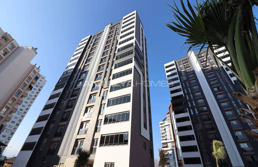 Mersin Mezitli'de Sosyal Olanaklara Yakın Sıfır Daireler 5