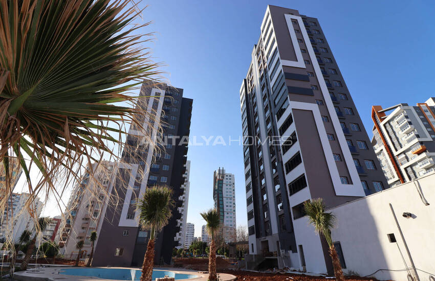 Mersin Mezitli'de Sosyal Olanaklara Yakın Sıfır Daireler 7