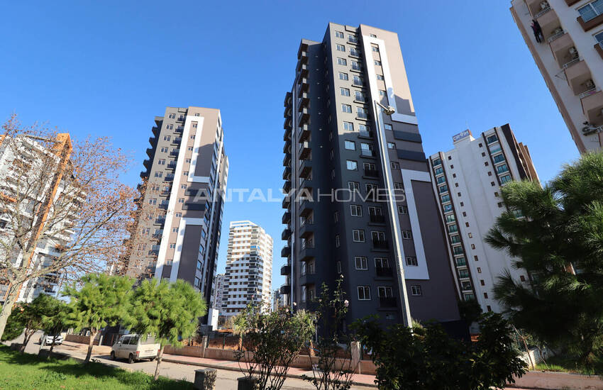 Mersin Mezitli'de Sosyal Olanaklara Yakın Sıfır Daireler 3