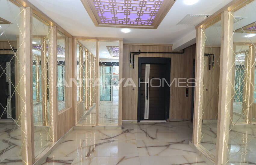 Newly-built Key-ready Flats with 1 Bedroom in Tece Mersin 10