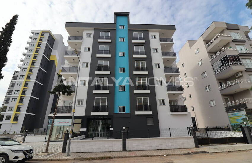 Newly-built Key-ready Flats with 1 Bedroom in Tece Mersin 2