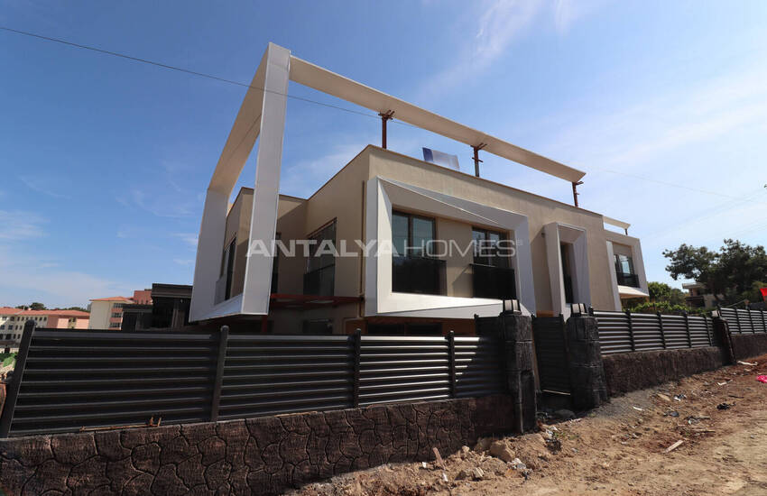 Villas Avancées Vue Mer Et Ville À Mersin Mezitli 1