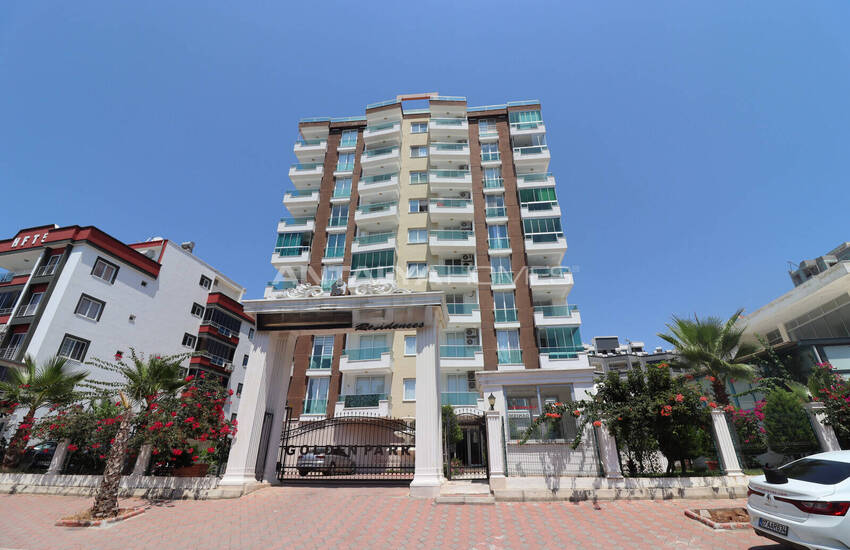 Mersin'de Havuzlu Sitede Uygun Fiyatlı Deniz Manzaralı Daire 2