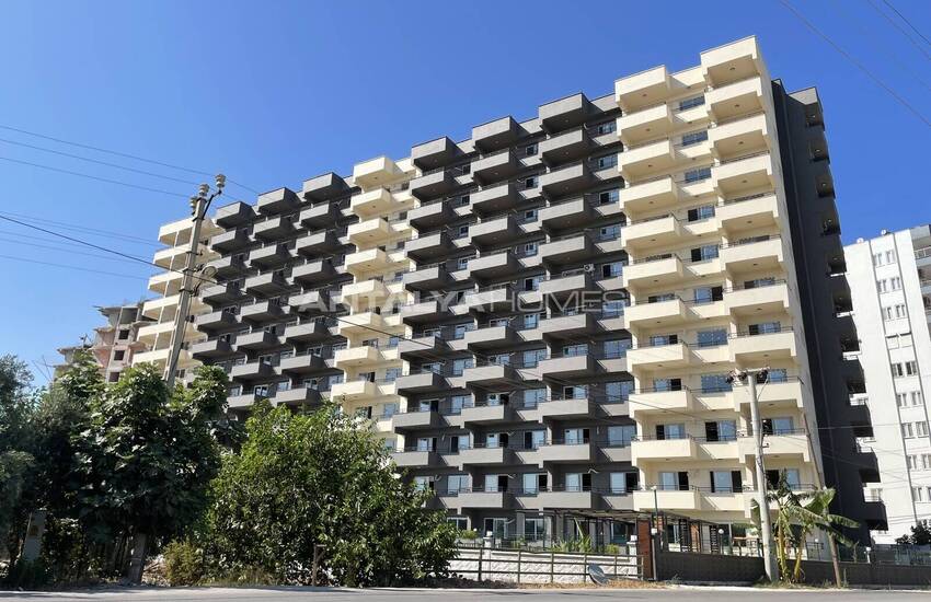 Mersin Erdemli'de Denize Yakın Sitede Uygun Fiyatlı Daireler