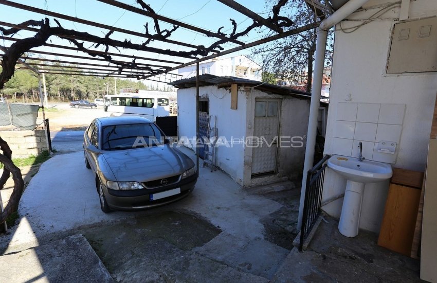 3 Storey Real Estate with Private Pool in Aksu Antalya 4