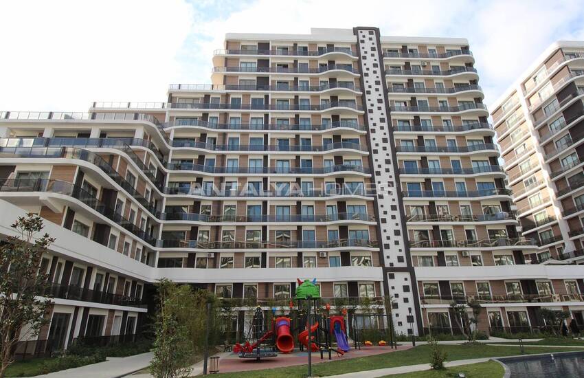 Luxe Apartments in a Complex with Pool in Beylikduzu Istanbul