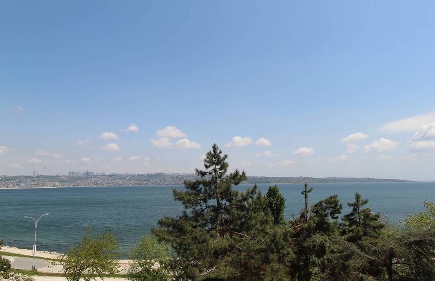 Spacious Properties with Amazing Sea View in Büyükçekmece Istanbul
