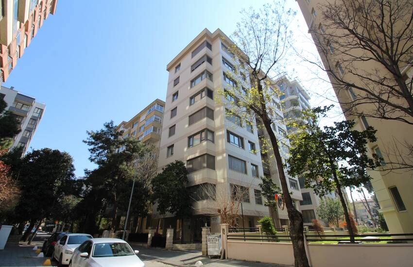 Flat for Sale in an Advantageous Location of Kadikoy 1