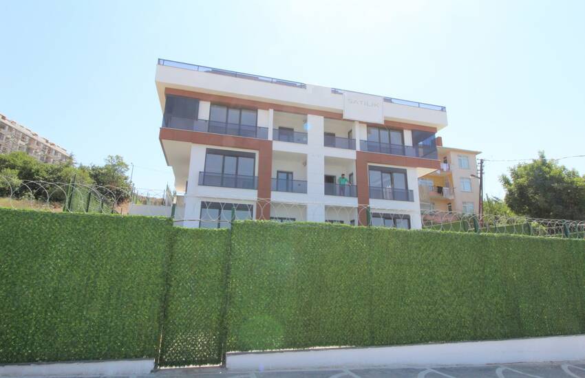 Spacious Buyukcekmece Apartments in a Secure Complex 1