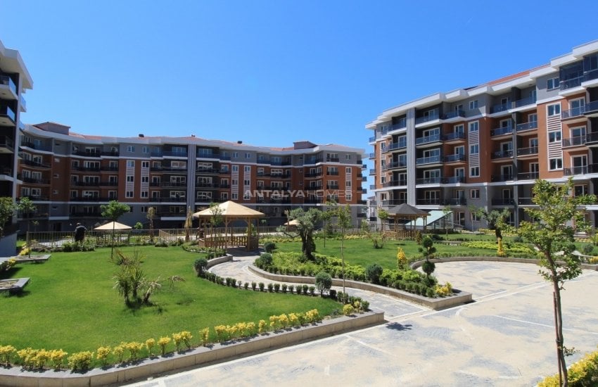 brand new flats with swimming pools in istanbul silivri