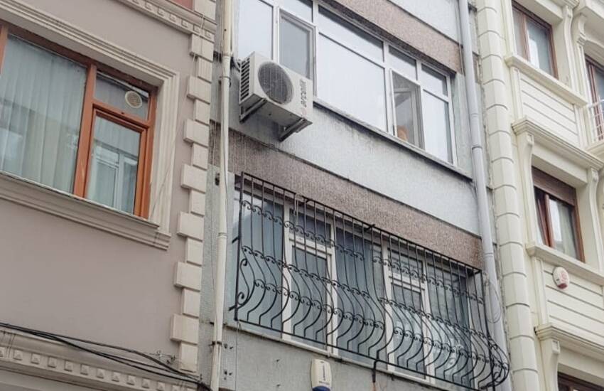 شقة استثمارية تم تجديدها بأسعار في متناول الجميع في اسطنبول 1