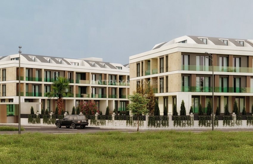 Chic Real Estate in İstanbul with an Indoor Swimming Pool