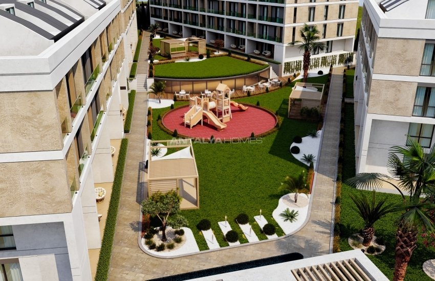 Chic Real Estate in İstanbul with an Indoor Swimming Pool