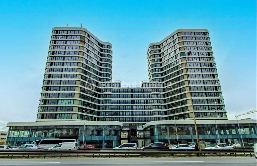 Real Estate on the Transportation Line in Pendik Istanbul