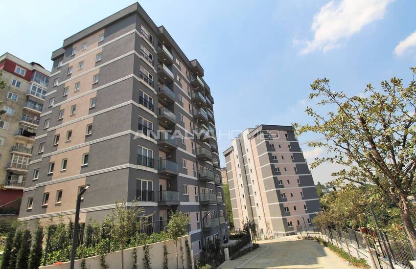 Moderna Lägenheter I Ett Omfattande Komplex I Istanbul