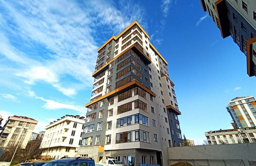 Modern Real Estate in a Secure Complex in Sultangazi Istanbul