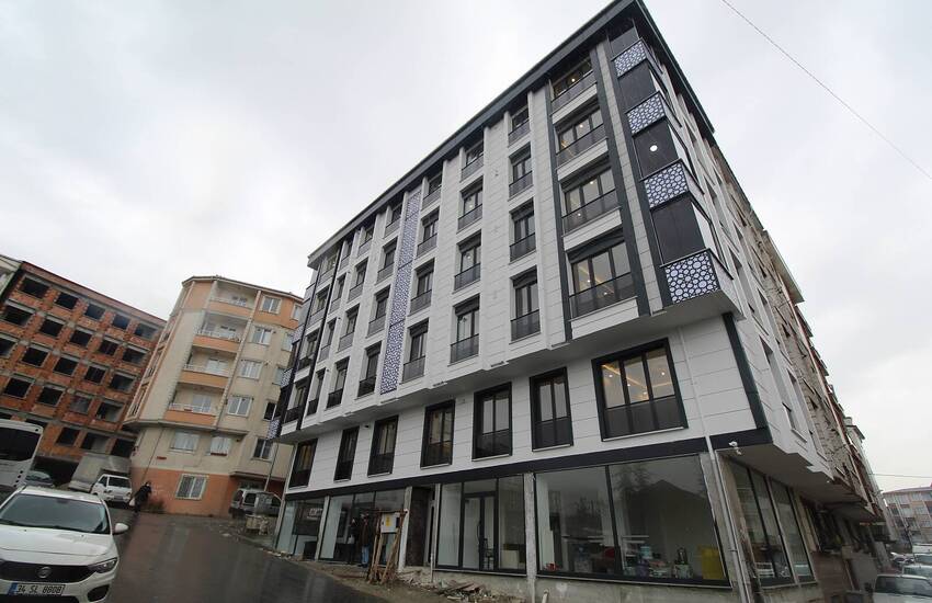 Well-located Brand New Commercial Shops in Istanbul Esenyurt 1