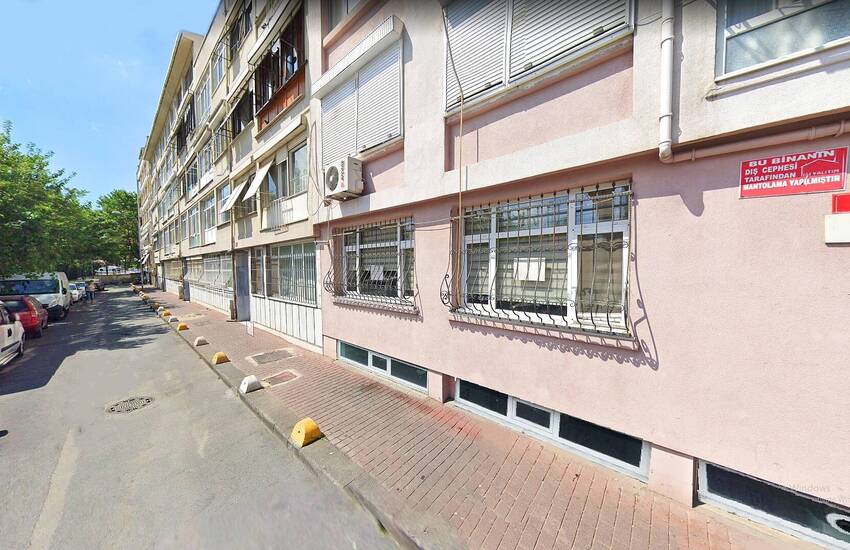 Cheap Investment Apartment in the Center of Kadikoy, Istanbul 1