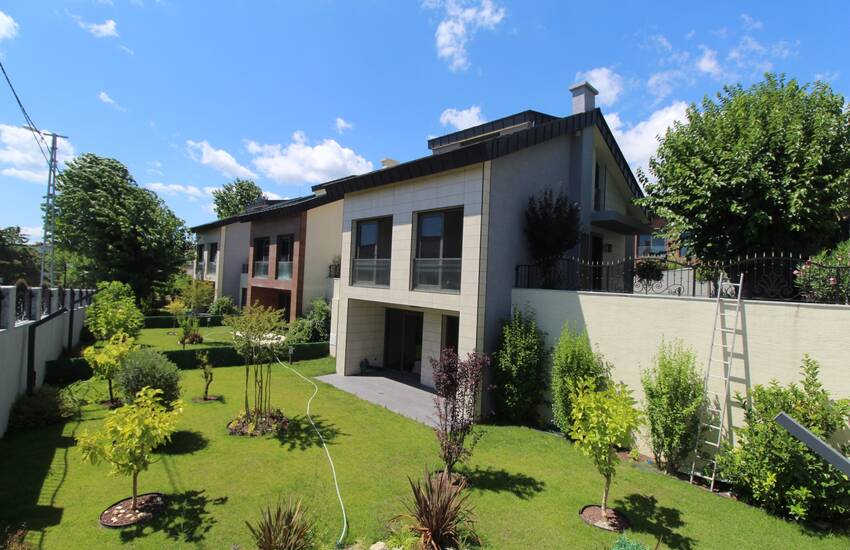 Sea View Detached Villas in Beylikduzu Istanbul