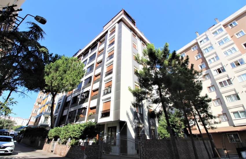 آپارتمان بزرگ و به خوبی نگهداری شده در نزدیکی مارمارای در کارتال، استانبول