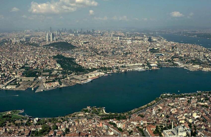 Immobiliers Luxueux Vue Sur Mer Près De La Corne D'or À Istanbul 1
