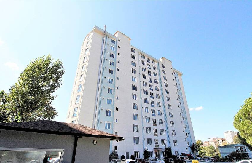 Appartement Vue Sur Forêt Dans Résidence À Kartal Istanbul