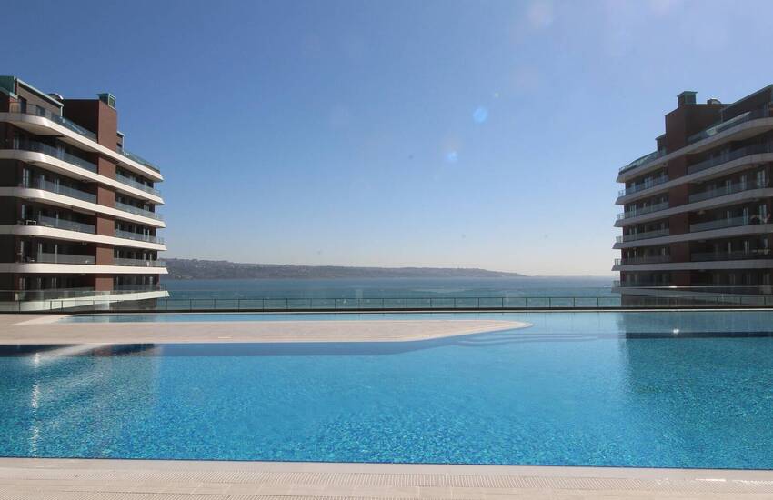 Duplex Apartment in Luxury Complex in Istanbul Buyukcekmece