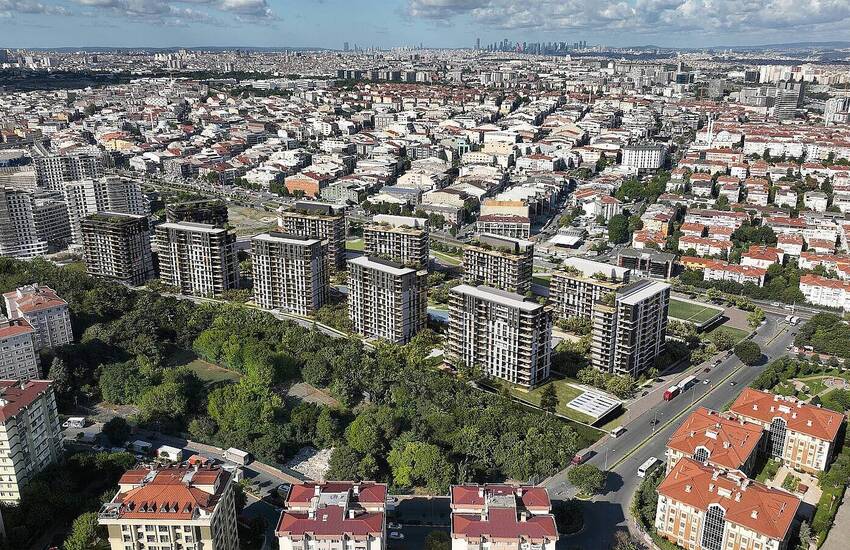 Nature and City View Apartments in a Complex in Bahcelievler Istanbul
