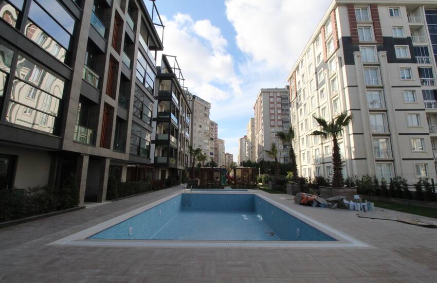 Luxe Apartments in WellLocated Complex in Istanbul Beylikduzu
