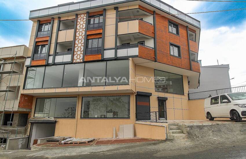 Lake View Shops Suitable for Investment in Istanbul 1