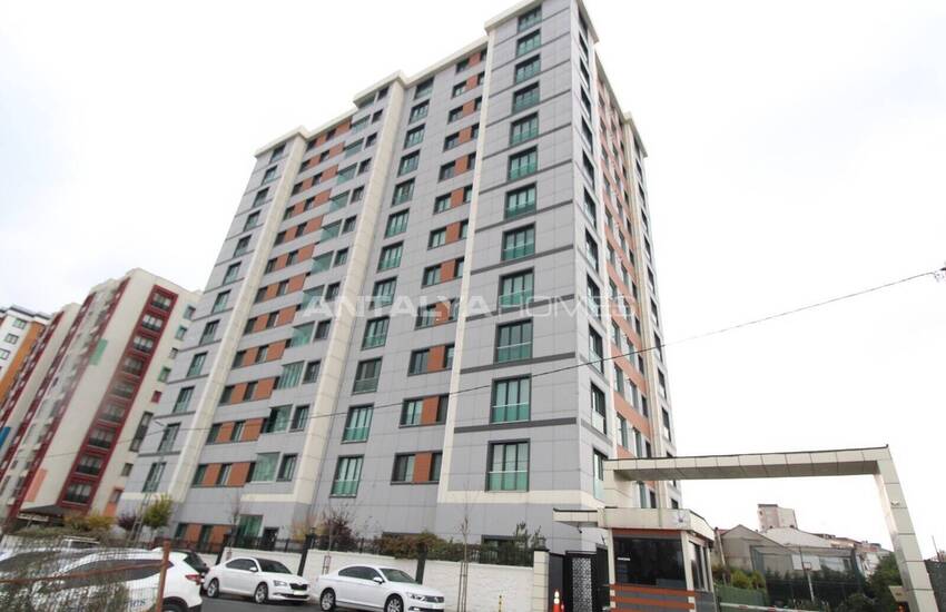 2+1 Apartment in Secure Complex with Parking Lot in Istanbul