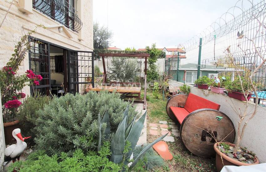 Ruim Triplex-huis Met Uitzicht Op De Stad In Sariyer Istanbul