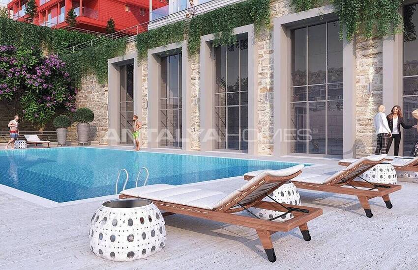 Sea View Flats in a Complex with Rich Facilities in Istanbul