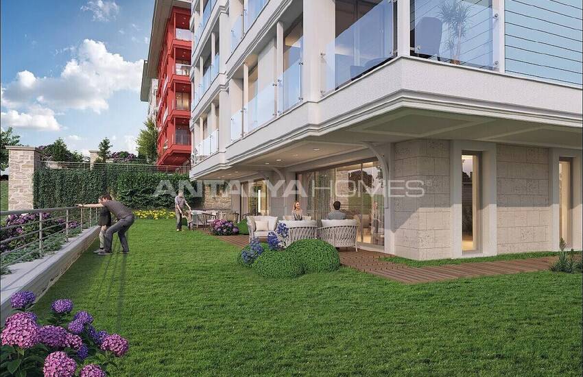 Sea View Flats in a Complex with Rich Facilities in Istanbul
