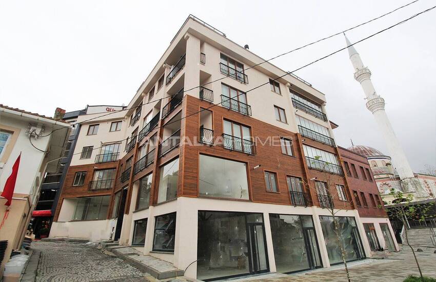 Key Ready 1+1 Apartment Close to the Metro in Istanbul