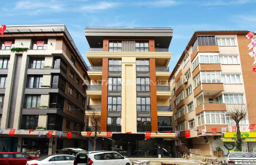 Двухуровневая Квартира 4+1 с Большими Комнатами в Стамбуле