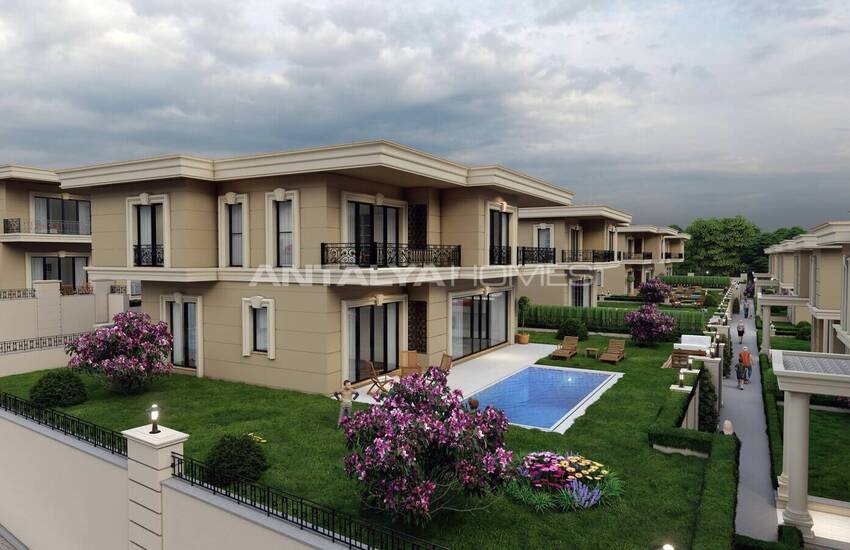 Chic Villas in a Complex Close to the Sea in Istanbul
