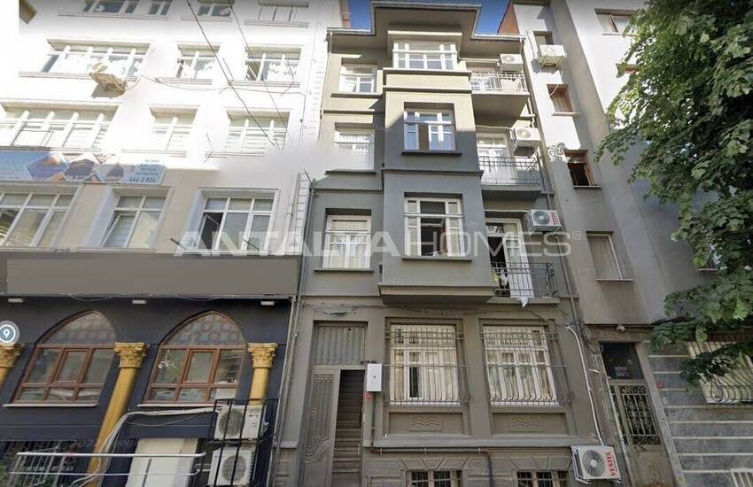 5 Verdiepingen Gebouw Geschikt Voor Airbnb In Istanbul 1
