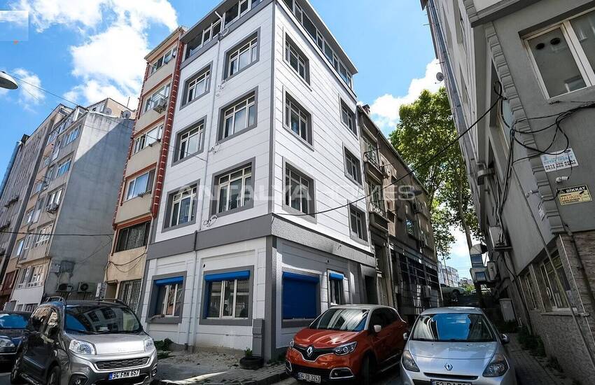 Fullt Möblerad Byggnad Med Fem Våningar I Fatih Istanbul 1