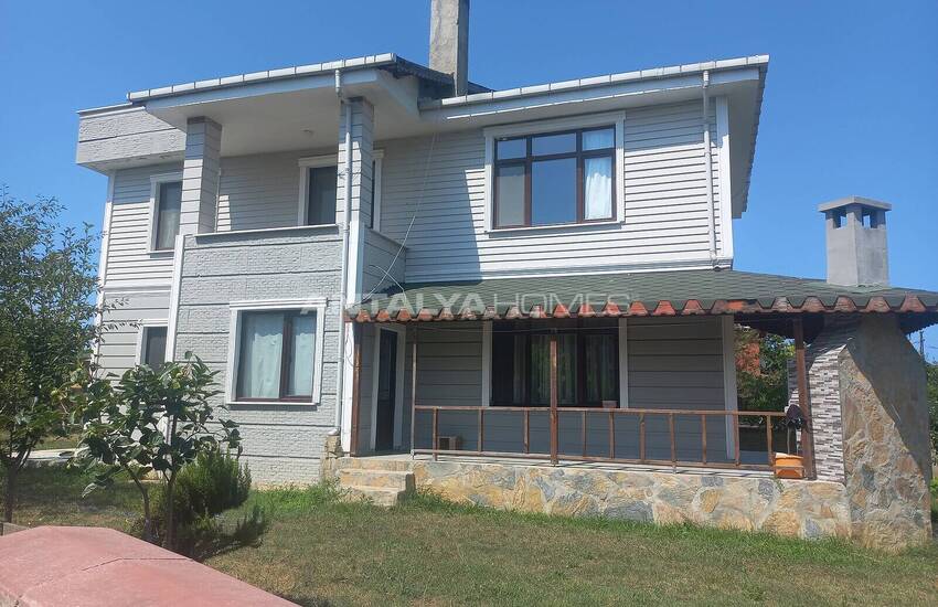 İstanbul Çatalca'da Denize Yakın 5+1 Müstakil Villa 1