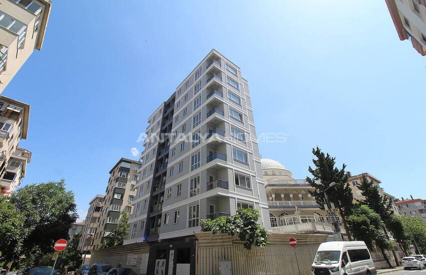 Investment Apartments Near Public Transportation in Istanbul